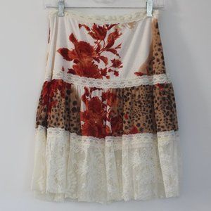 Bebe floral and lace skirt S